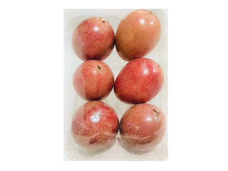 Fresh organic passion fruit pack – juicy and rich in flavor, available in UAE.