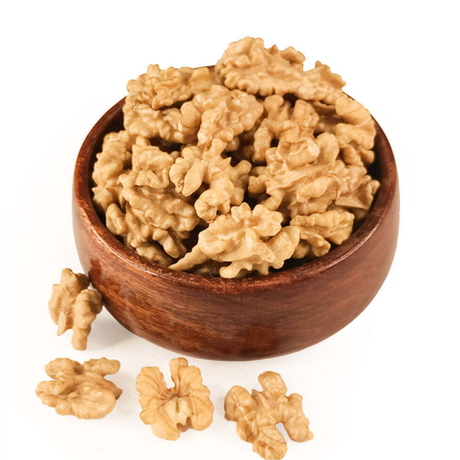 Chinese Walnut 250g – Premium-quality, nutrient-rich walnuts for healthy snacking and cooking.