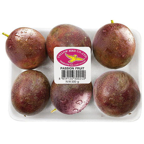 Fresh organic passion fruit pack – juicy and rich in flavor, available in UAE.