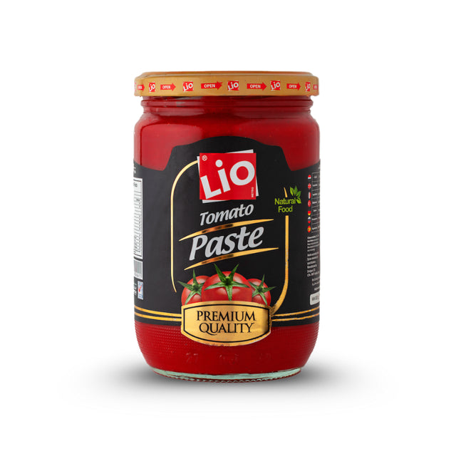 Lio Natural Tomato Paste, 710g, made from carefully selected ripe tomatoes